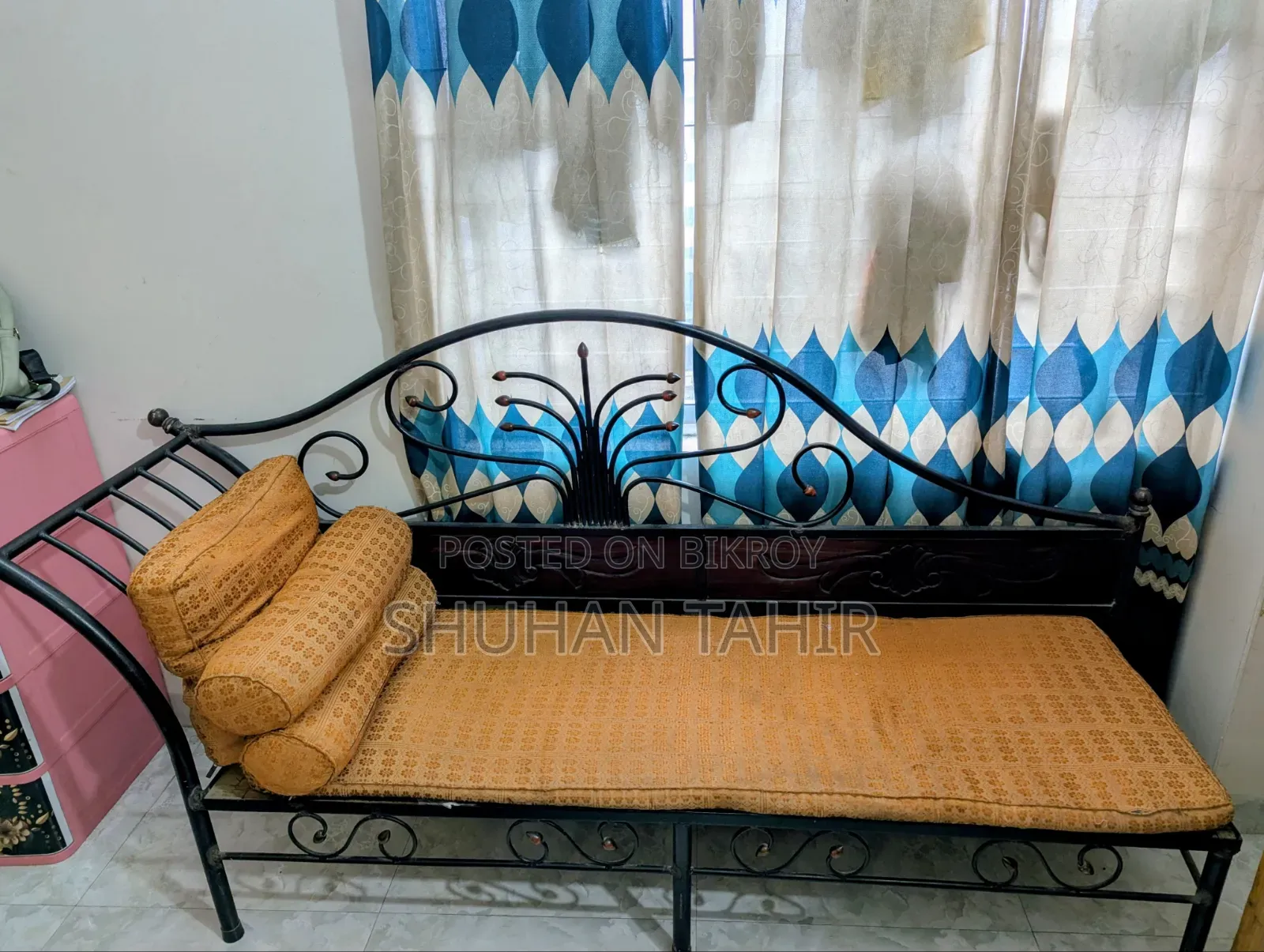 Used Metal Divan Sofa Bed( লোহার ডিভান)
