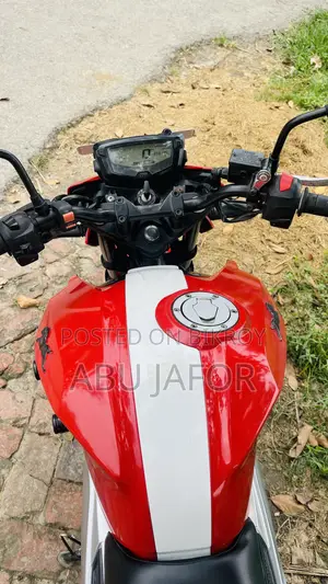 TVS Apache 160 4V 2020 Red