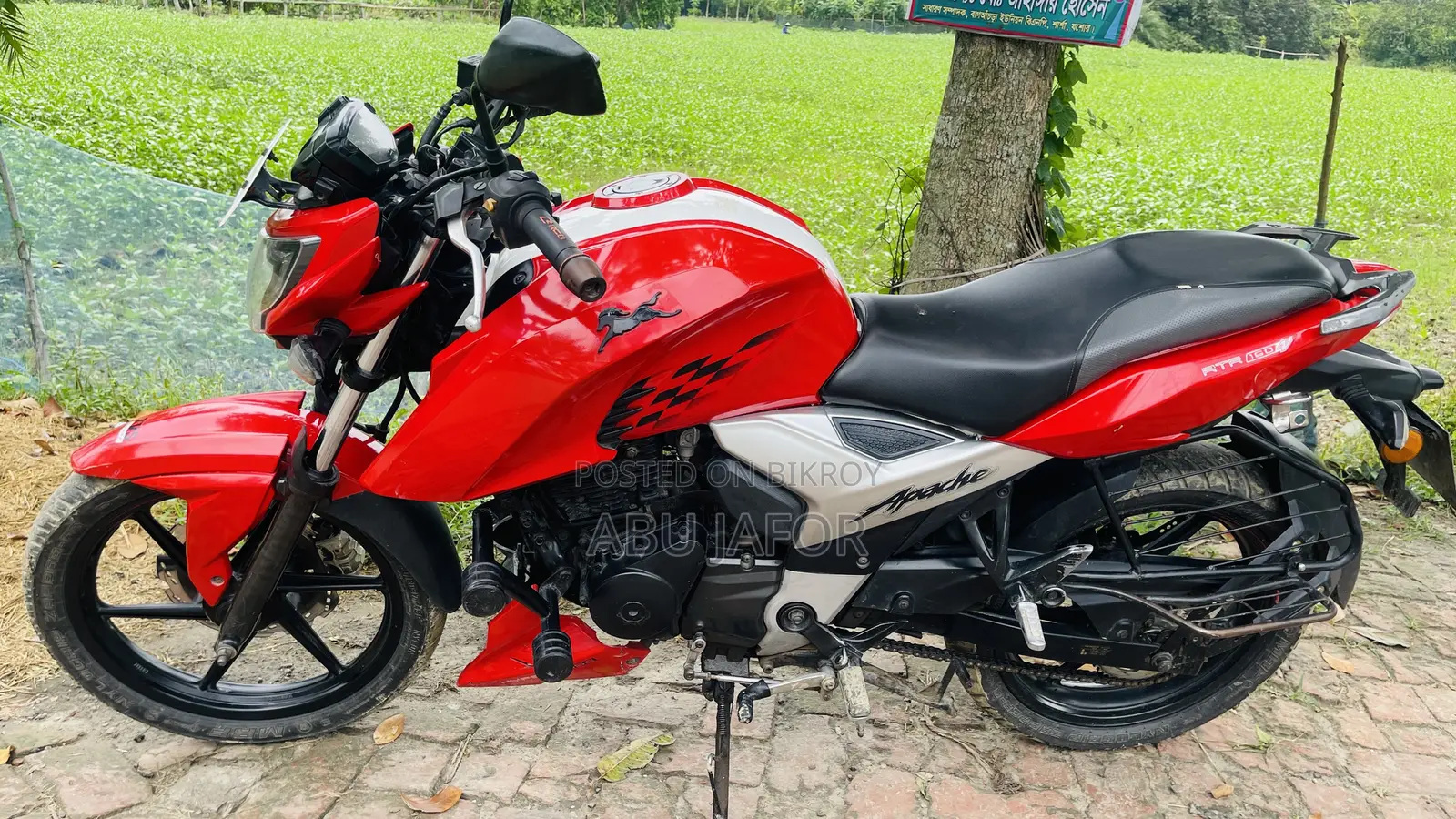 TVS Apache 160 4V 2020 Red
