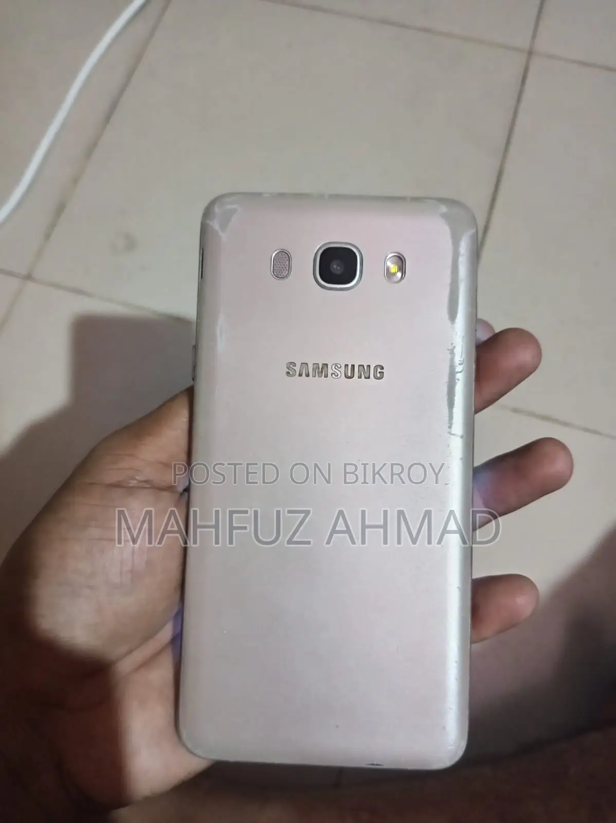 Samsung Galaxy J7 16 GB Gold