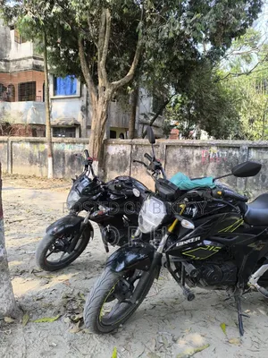 সুজুকি ২০২৩ ব্ল্যাক