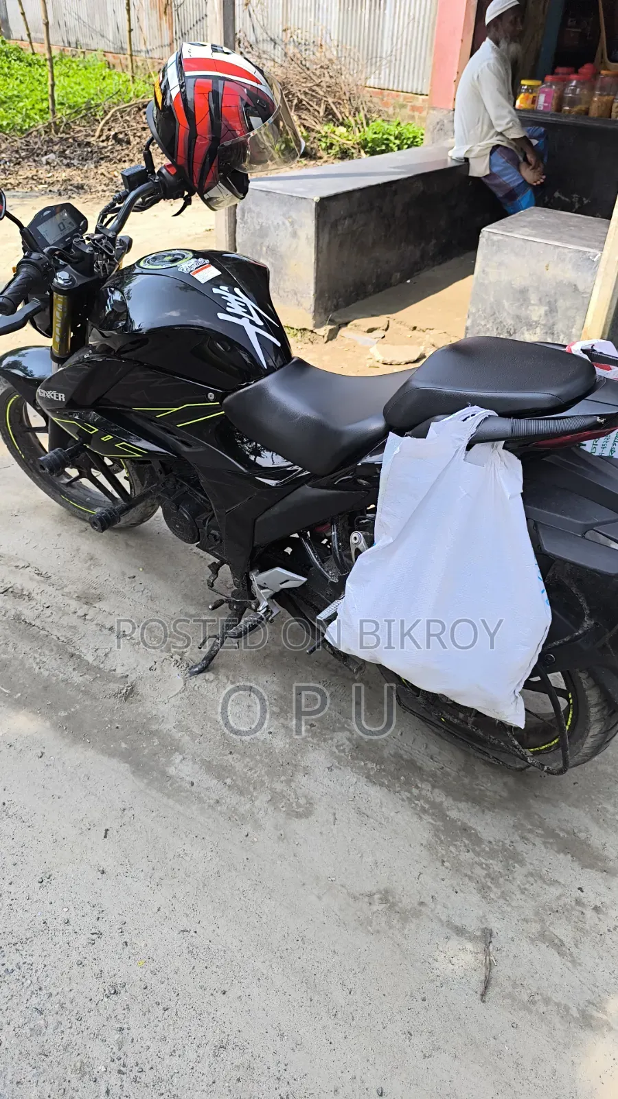সুজুকি ২০২৩ ব্ল্যাক