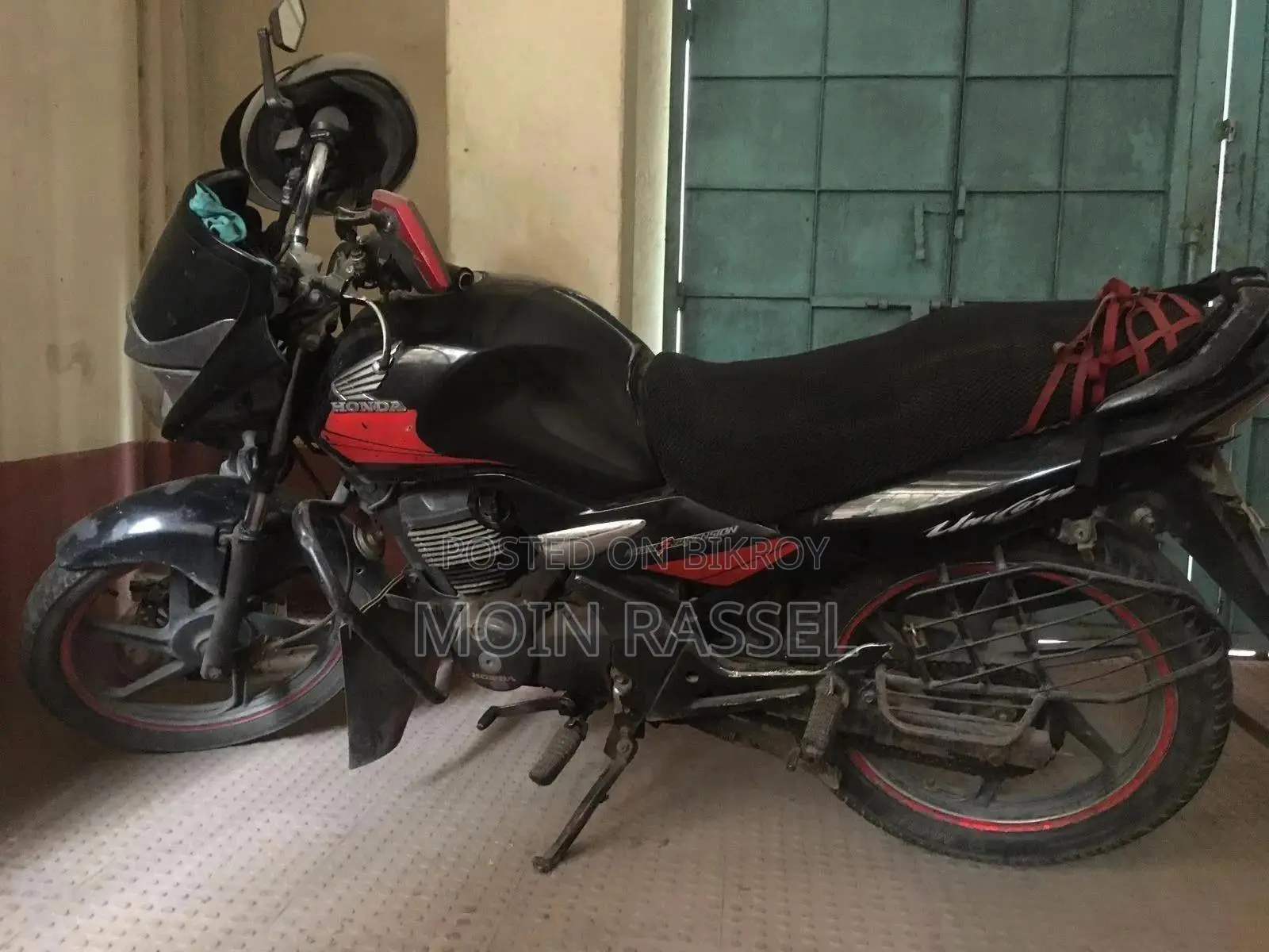 Honda ২০০৯ কালো