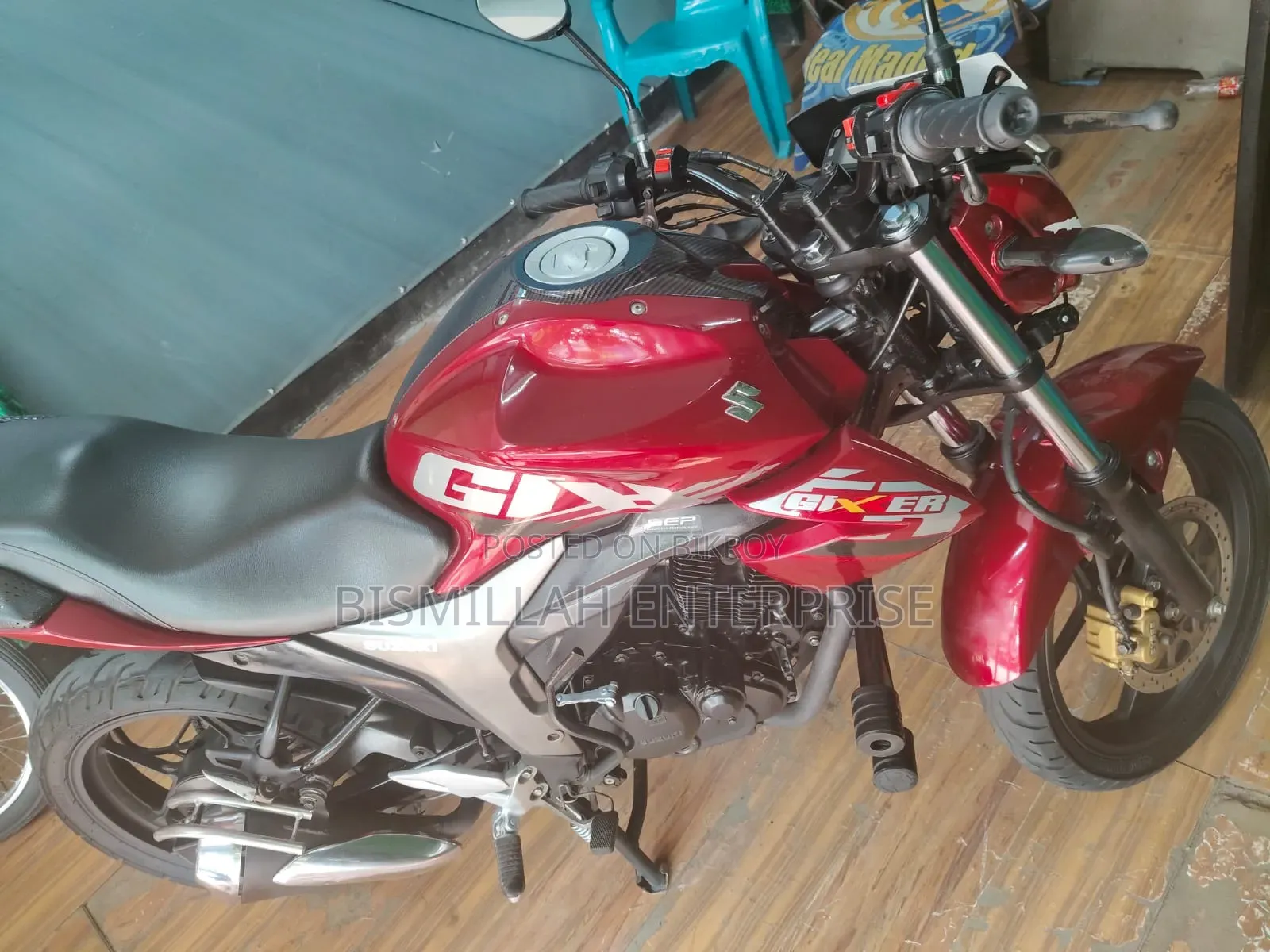 Suzuki Gixxer Monotone 2023 Red