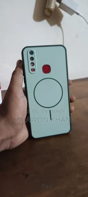 Vivo Y11 32 GB Gray