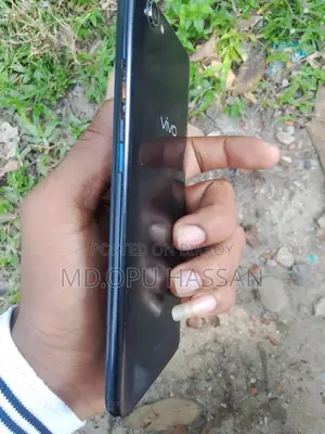 Vivo Y81 32 GB Black
