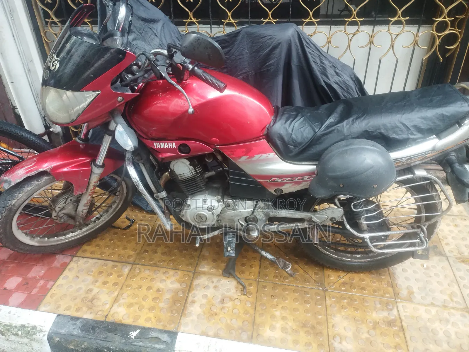 Yamaha 2005 Red