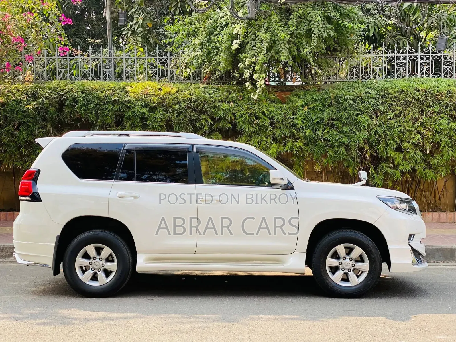 Toyota Land Cruiser Prado 2014 Pearl