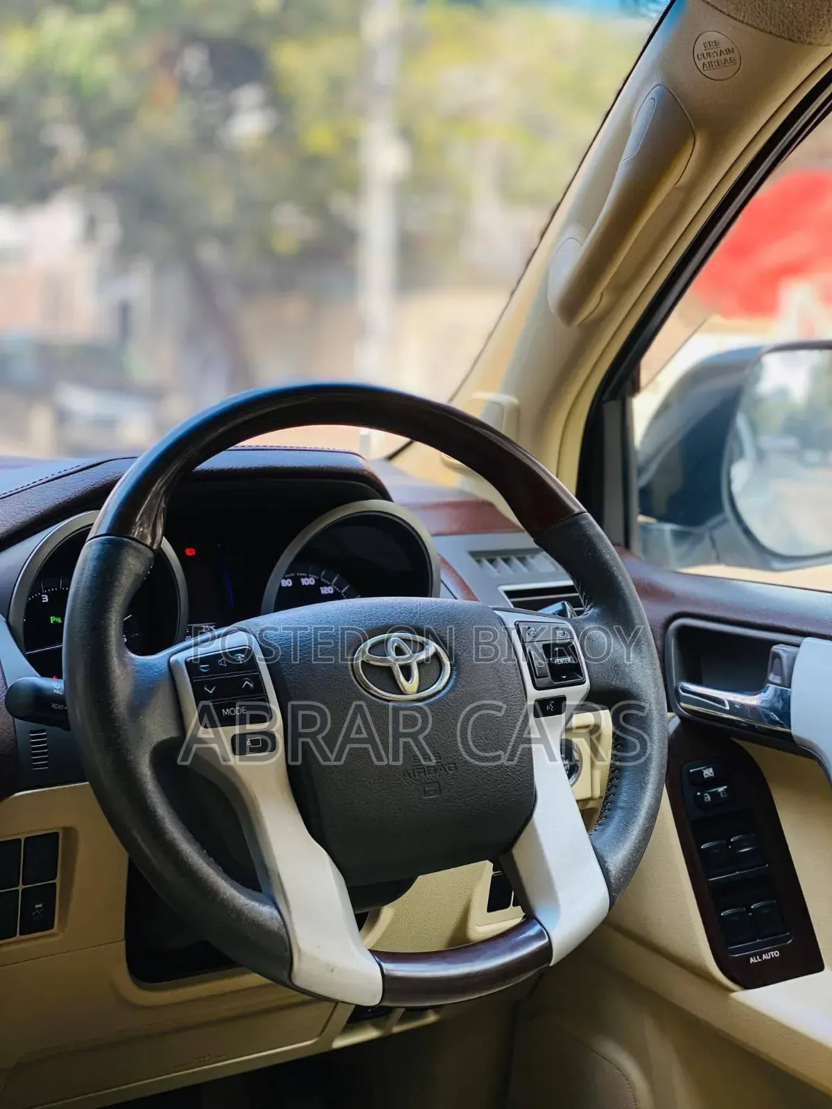 Toyota Land Cruiser Prado 2014 Pearl