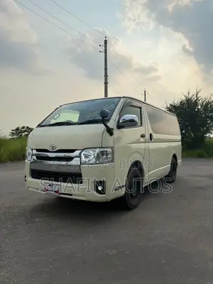 Toyota HiAce 2020 Pearl