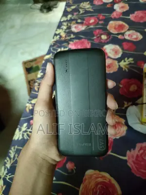 Awei 10000 mAh পাওয়ার ব্যাংক। মাত্র ৫ দিন ব্যবহার হয়েছে