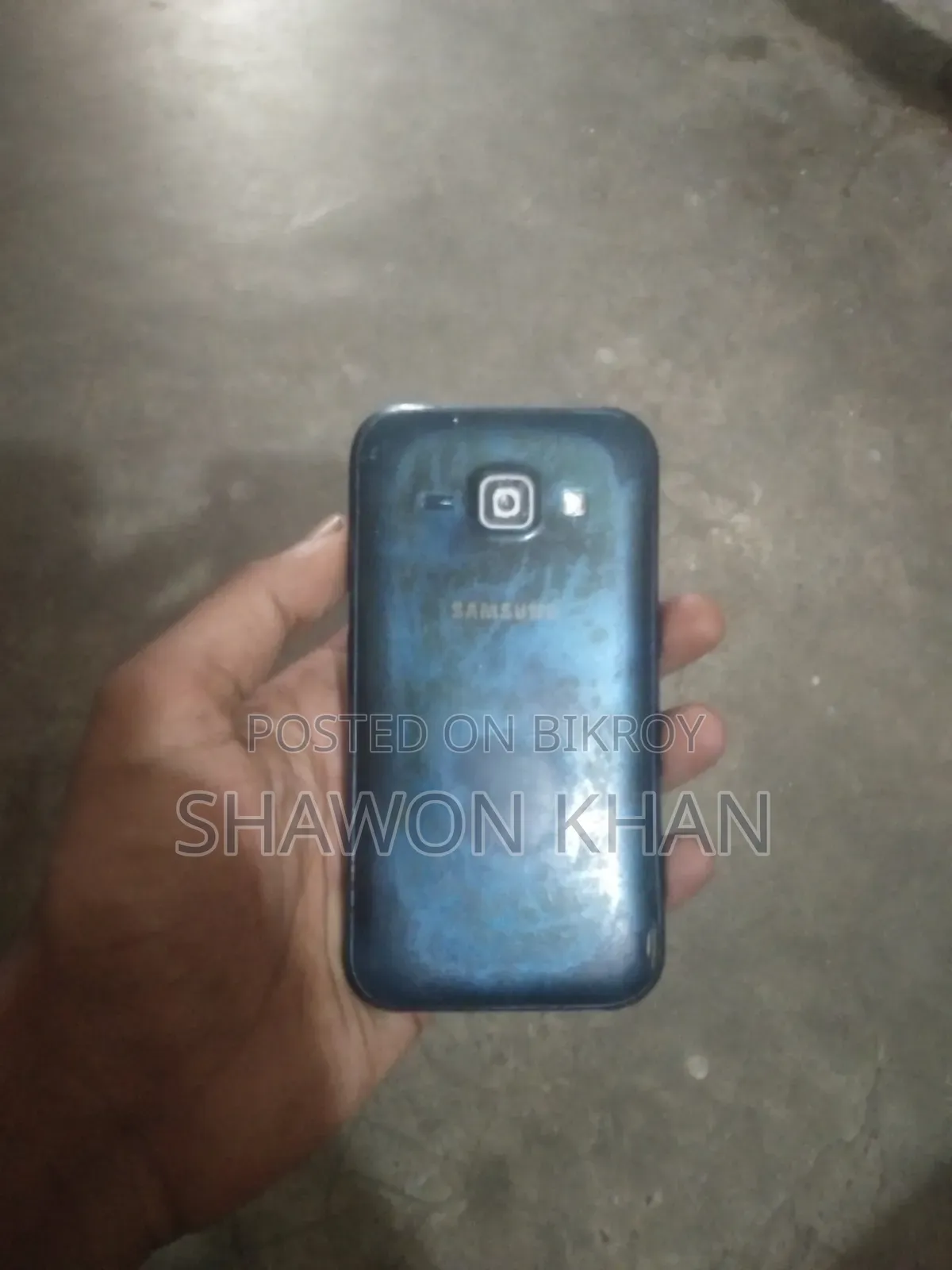 Samsung Galaxy J1 8 GB Black