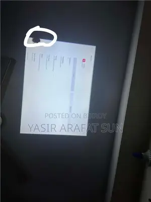 মিনি প্রজেক্টর এবং প্রজেকশন স্ক্রিন-ফুল সেট বিক্রির জন্য