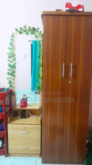Almari And Dressing Table