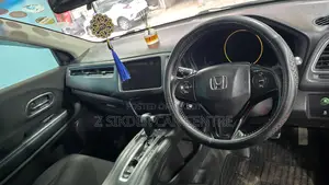 Honda Vezel 2014 Red