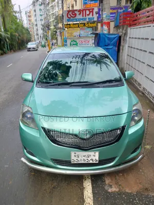 Toyota Belta 2006 Green