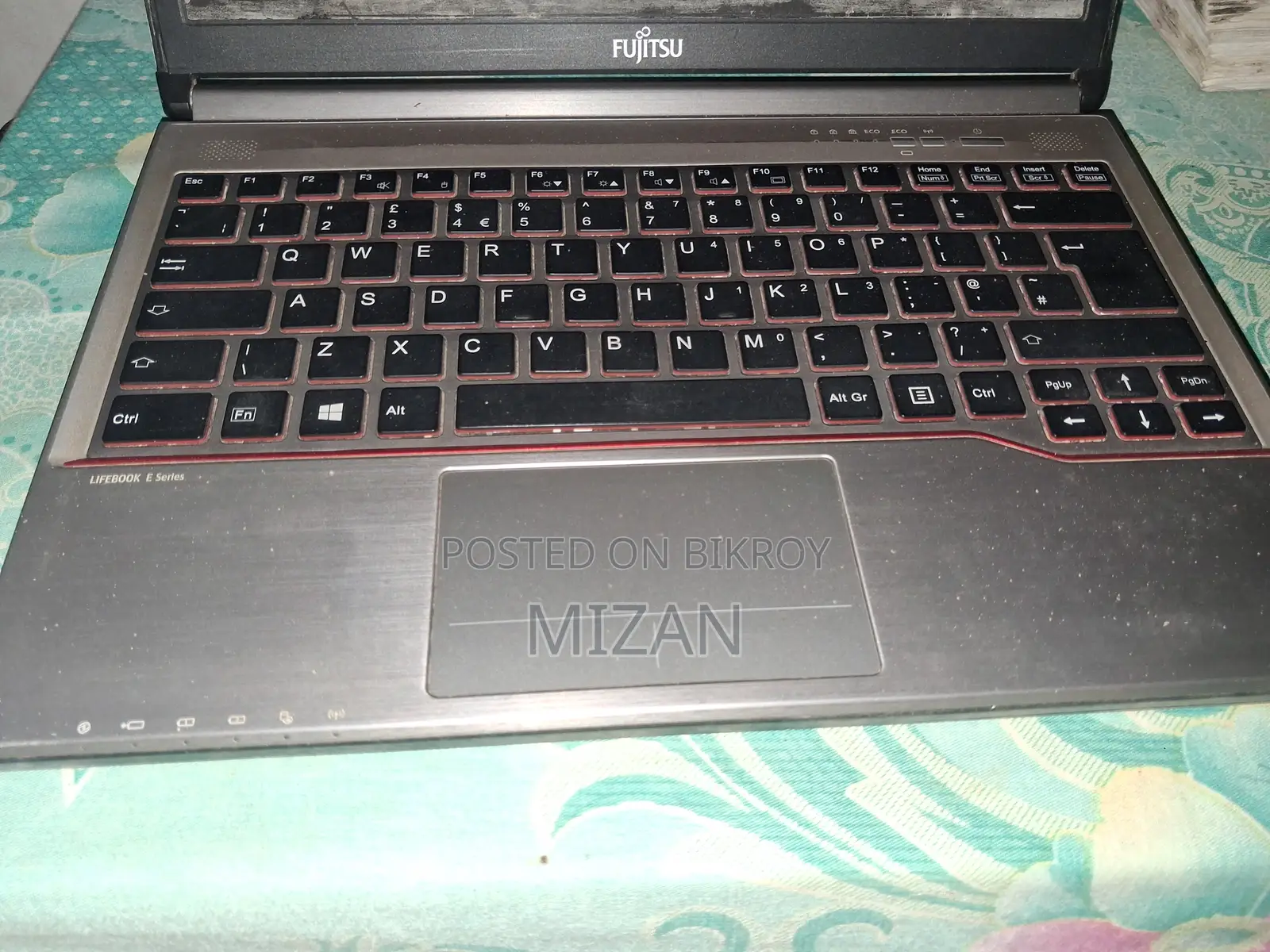 Laptop Fujitsu Lifebook E743 6GB Intel Core i5 SSD 256GB
