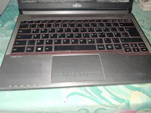 Laptop Fujitsu Lifebook E743 6GB Intel Core i5 SSD 256GB