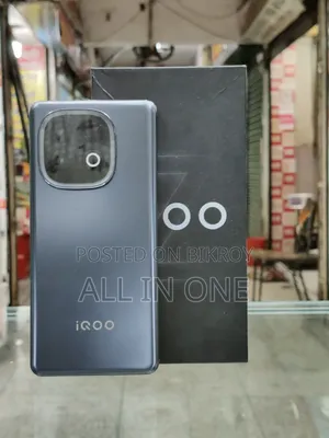 iQOO 256 GB Black