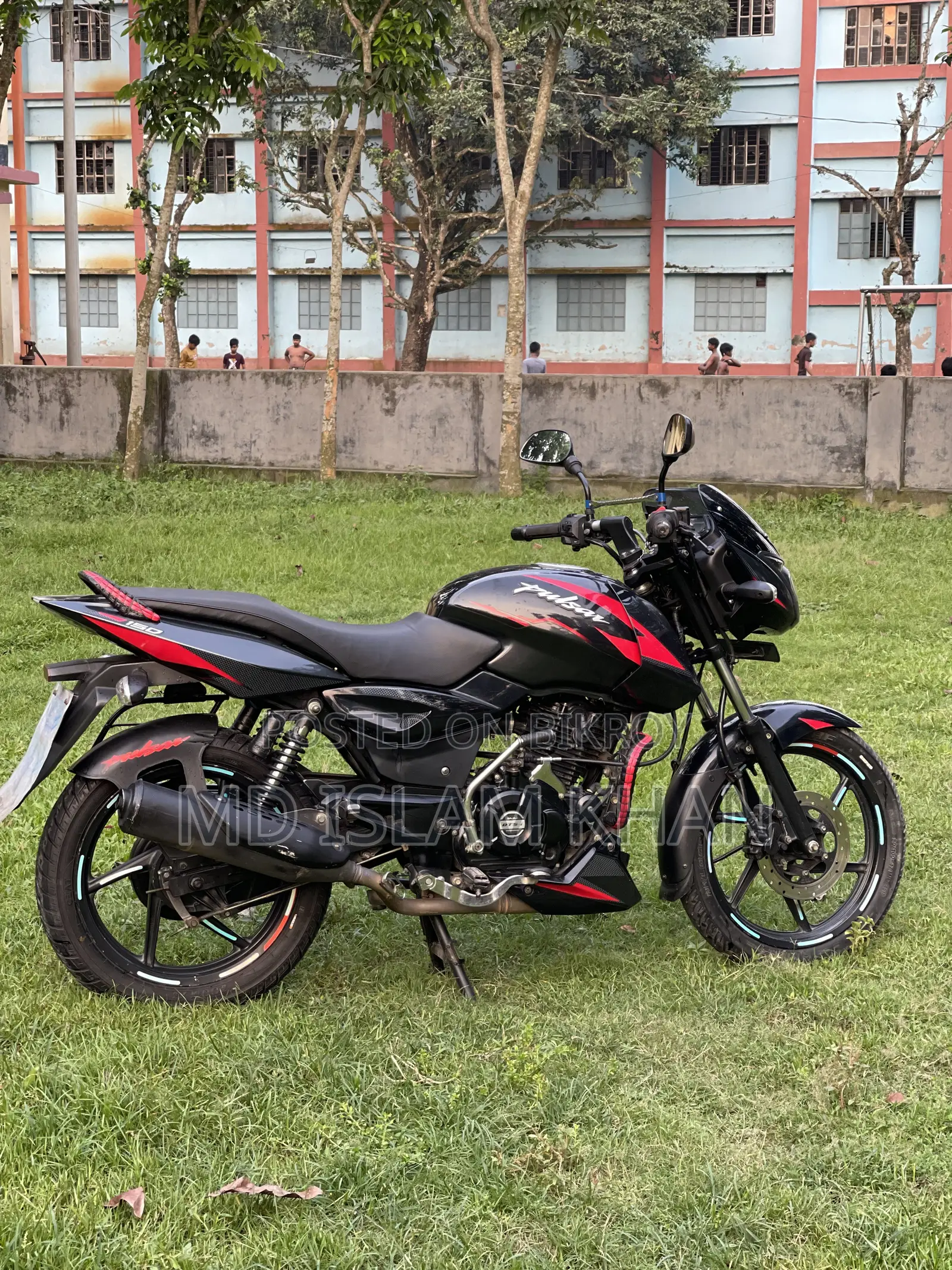 বাজাজ পালসার ১৫০ ২০২১ কালো