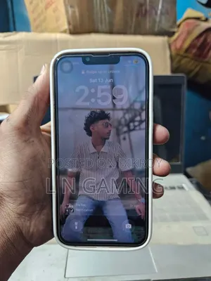 অ্যাপল আইফোন ১৩ ১২৮ জিবি সাদা