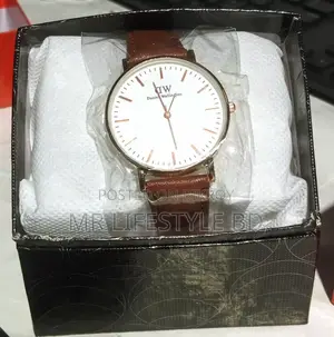 Stylish Daniel Wellington Design Watch