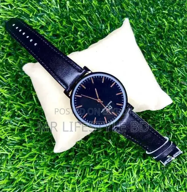 Stylish Daniel Wellington Design Watch