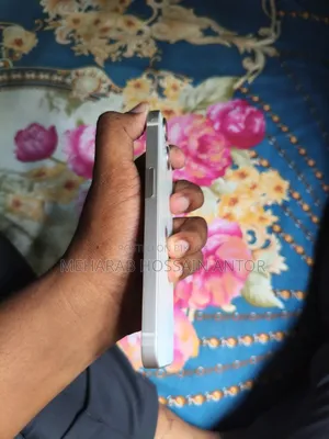 Apple iPhone 13 128 GB White