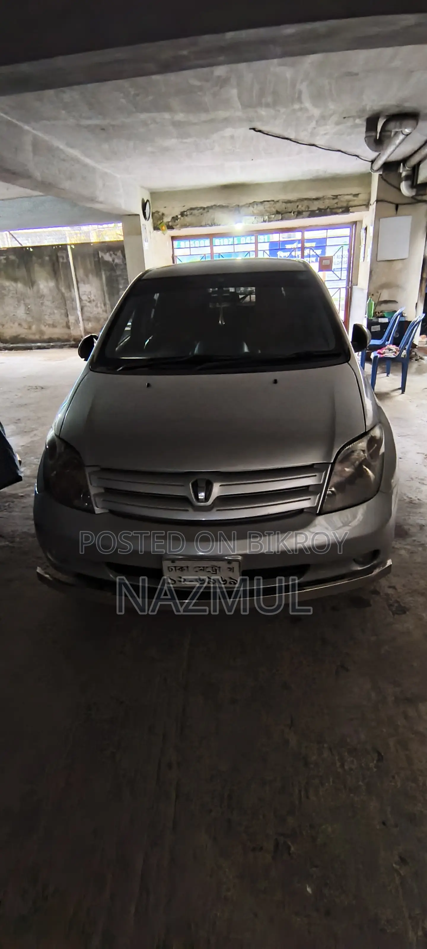 Toyota IST 2002 Silver