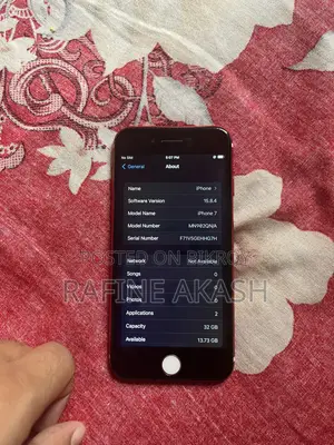 Apple iPhone 7 32 GB Red