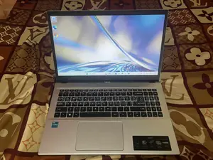 Laptop Acer 4GB Intel SSD 500GB