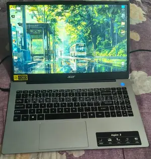 Laptop Acer 4GB Intel SSD 500GB