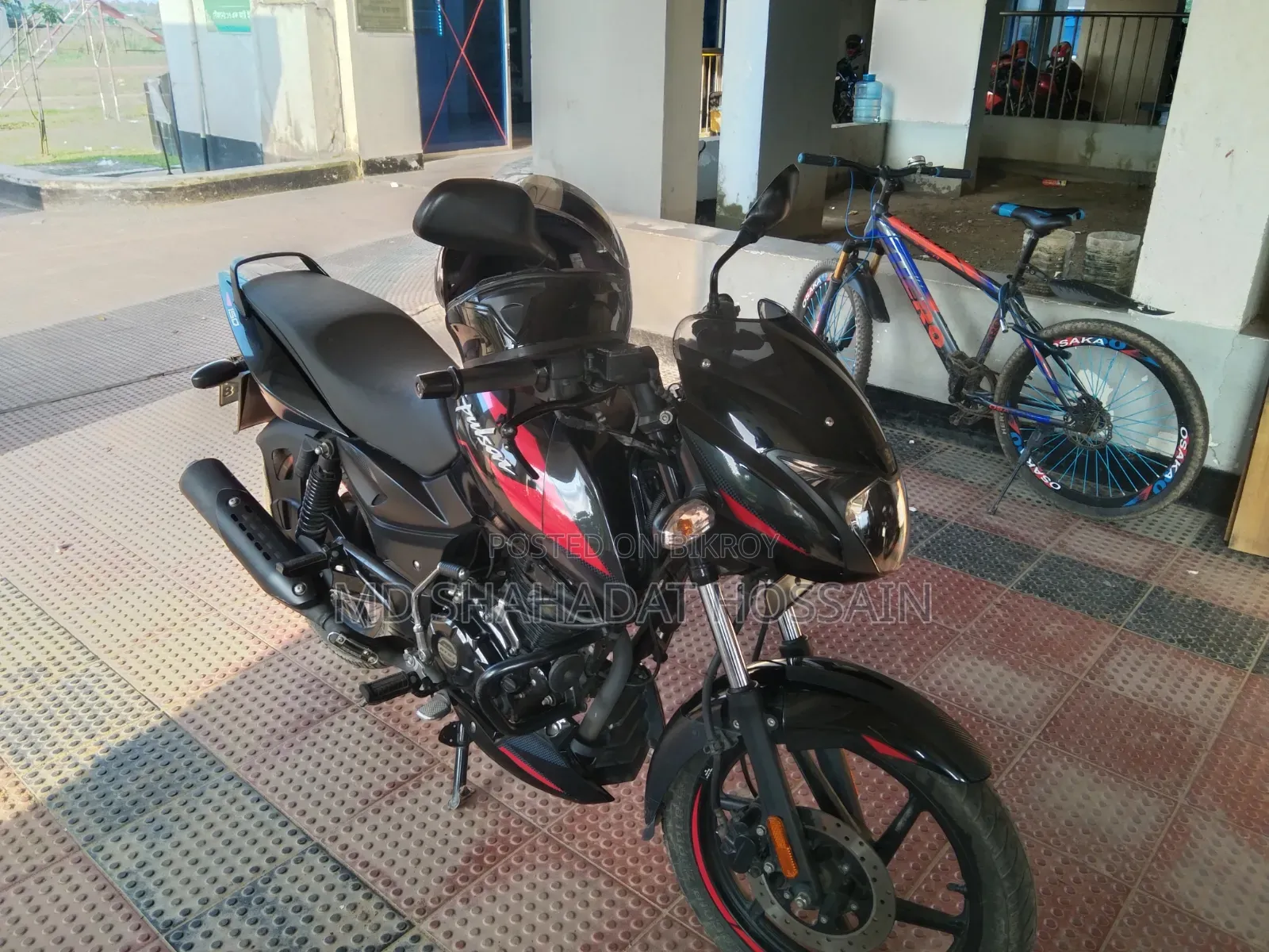 Bajaj Pulsar 150 2022 Black