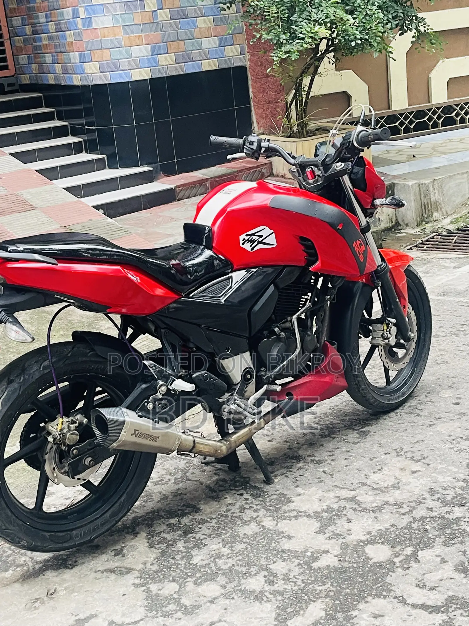 TVS Apache 160 4V 2021 Red