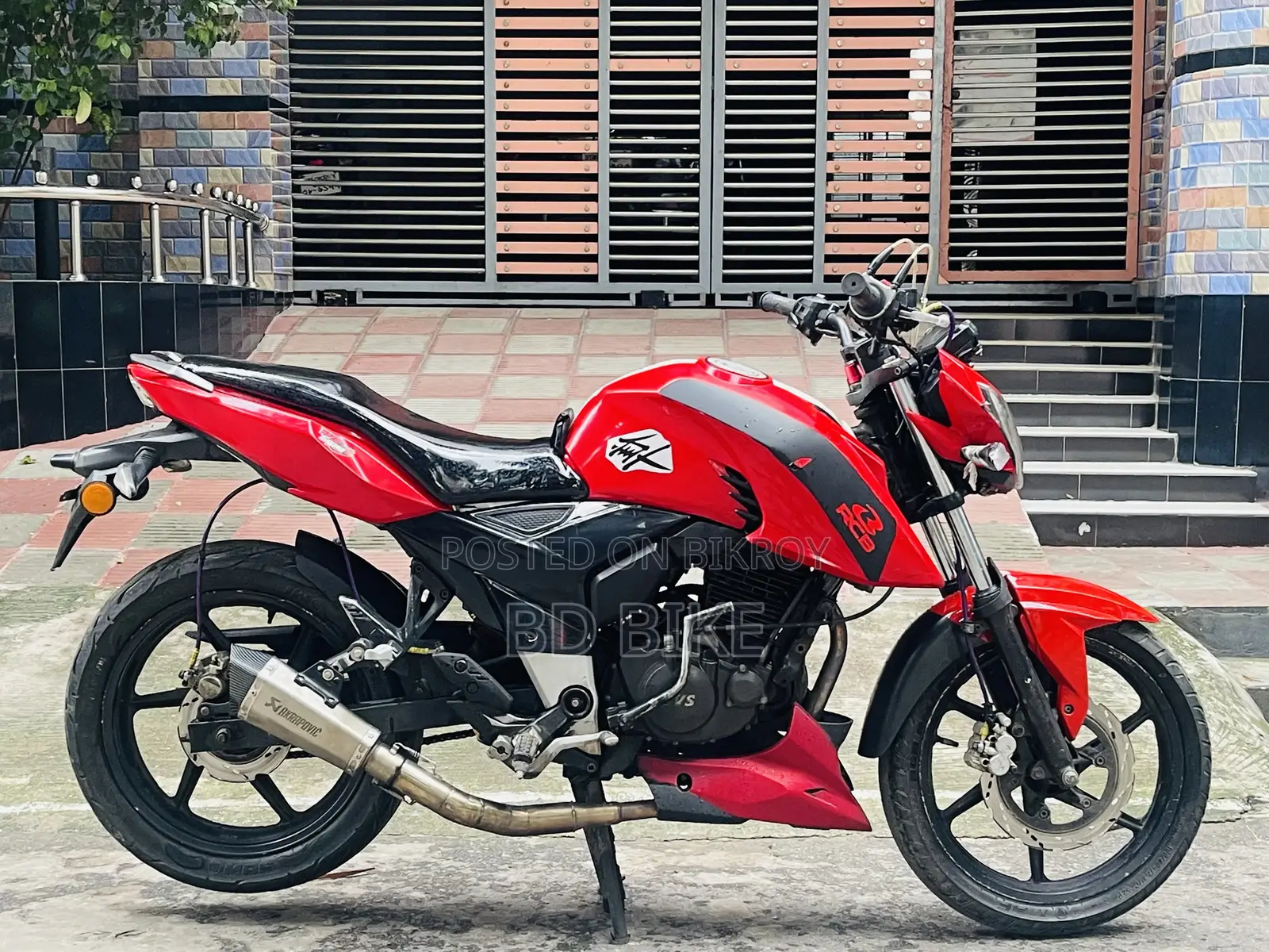 TVS Apache 160 4V 2021 Red