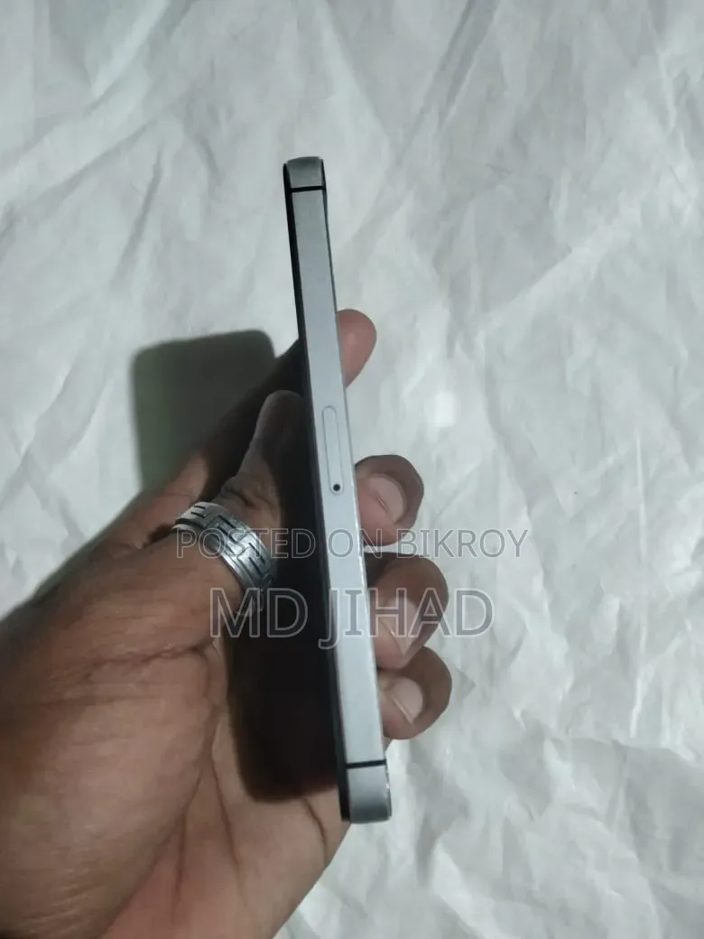 অ্যাপল আইফোন ৫এস ৩২ জিবি কালো