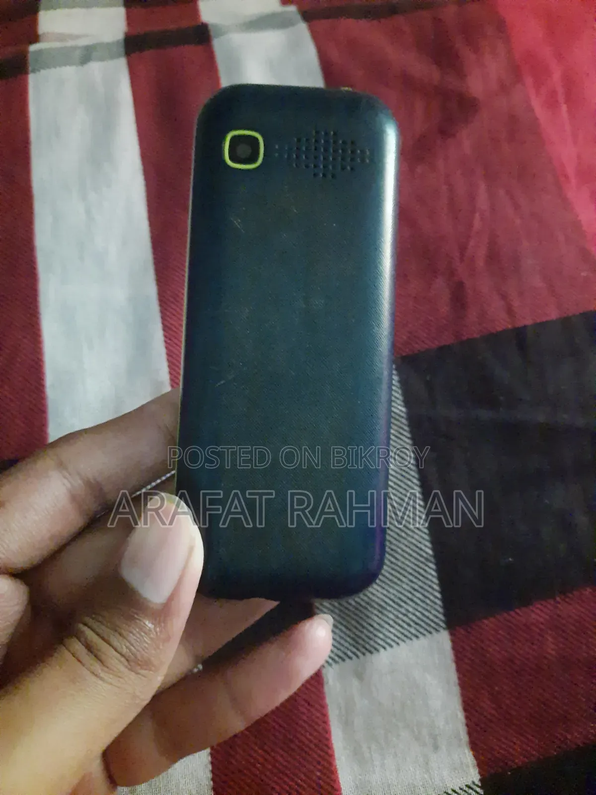 মোবাইল ফোন কালো