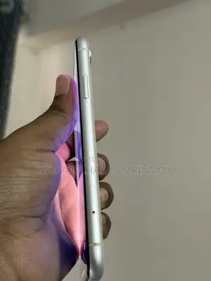 Apple iPhone XR 64 GB White
