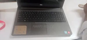 Laptop Dell Inspiron 15 5000 4GB Intel Core i3 SSD 256GB