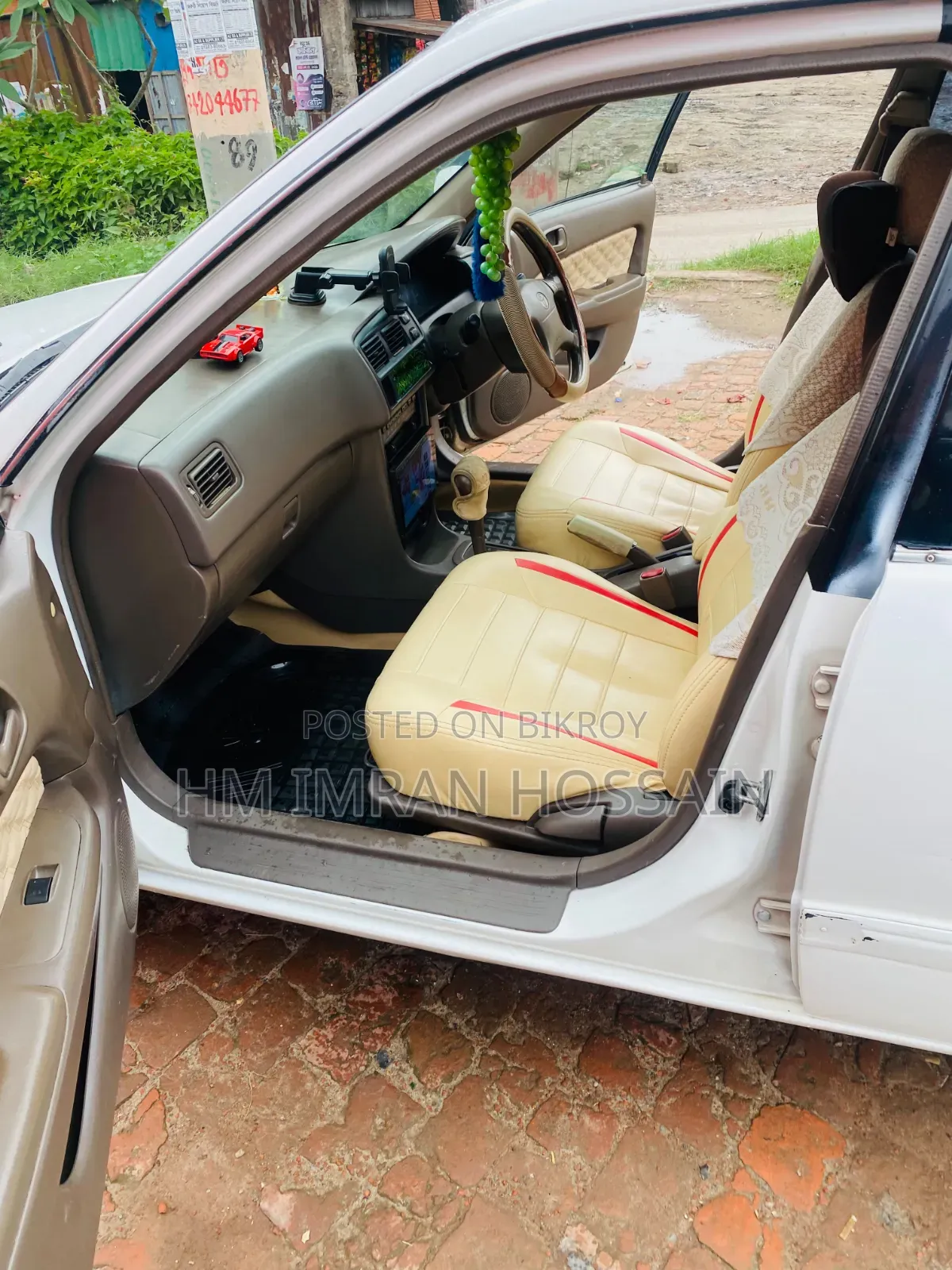 Toyota Corona 1996 White