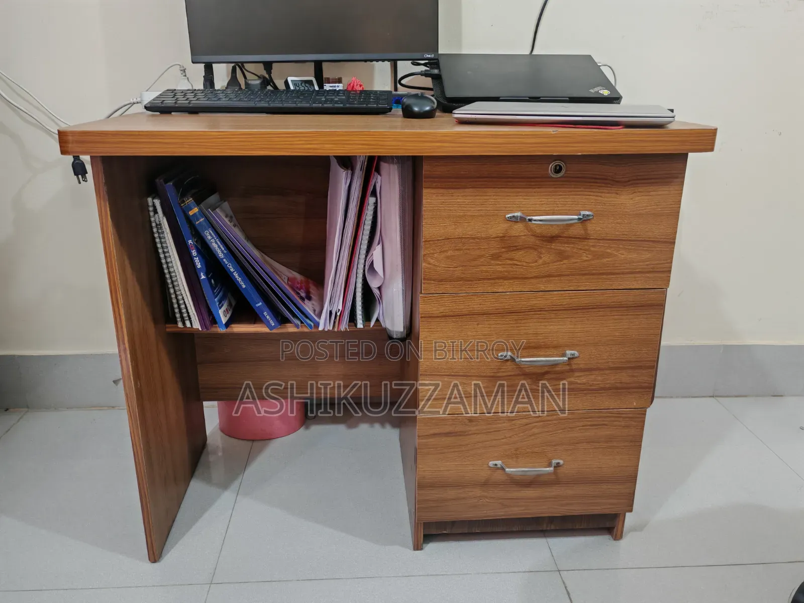 Reading / Laptop / Office Table