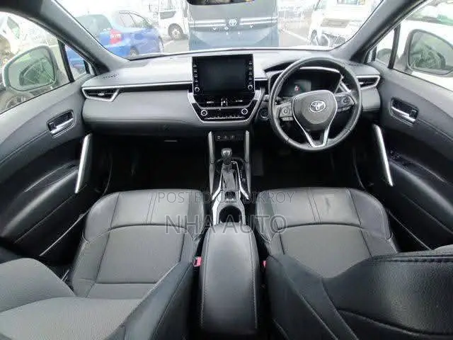 New Toyota Corolla Cross 1.8 Hybrid Front Wheel Drive 2021 Pearl