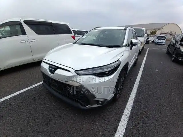 New Toyota Corolla Cross 1.8 Hybrid Front Wheel Drive 2021 Pearl