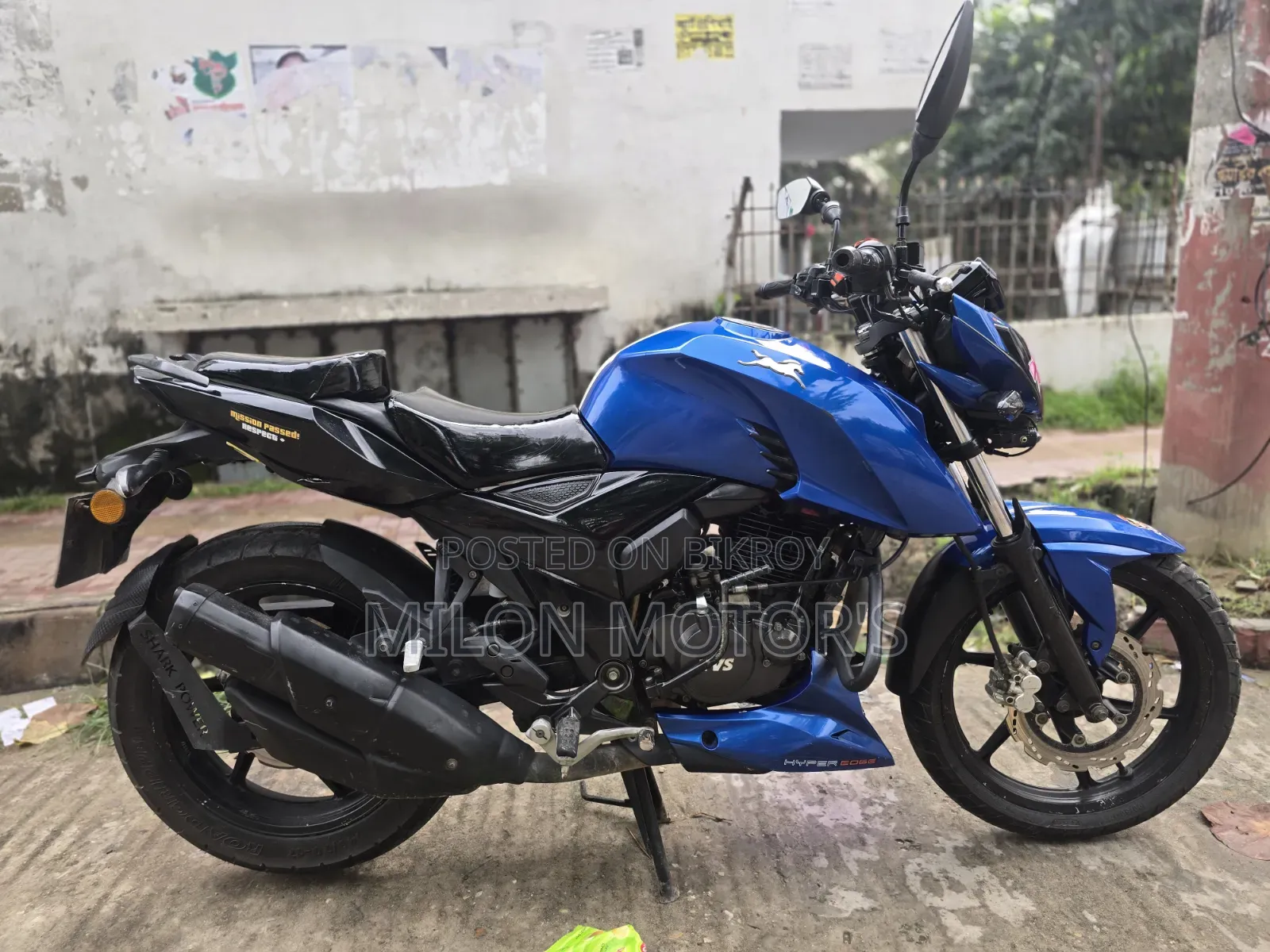 TVS Apache RTR 160 4V 2020 Blue