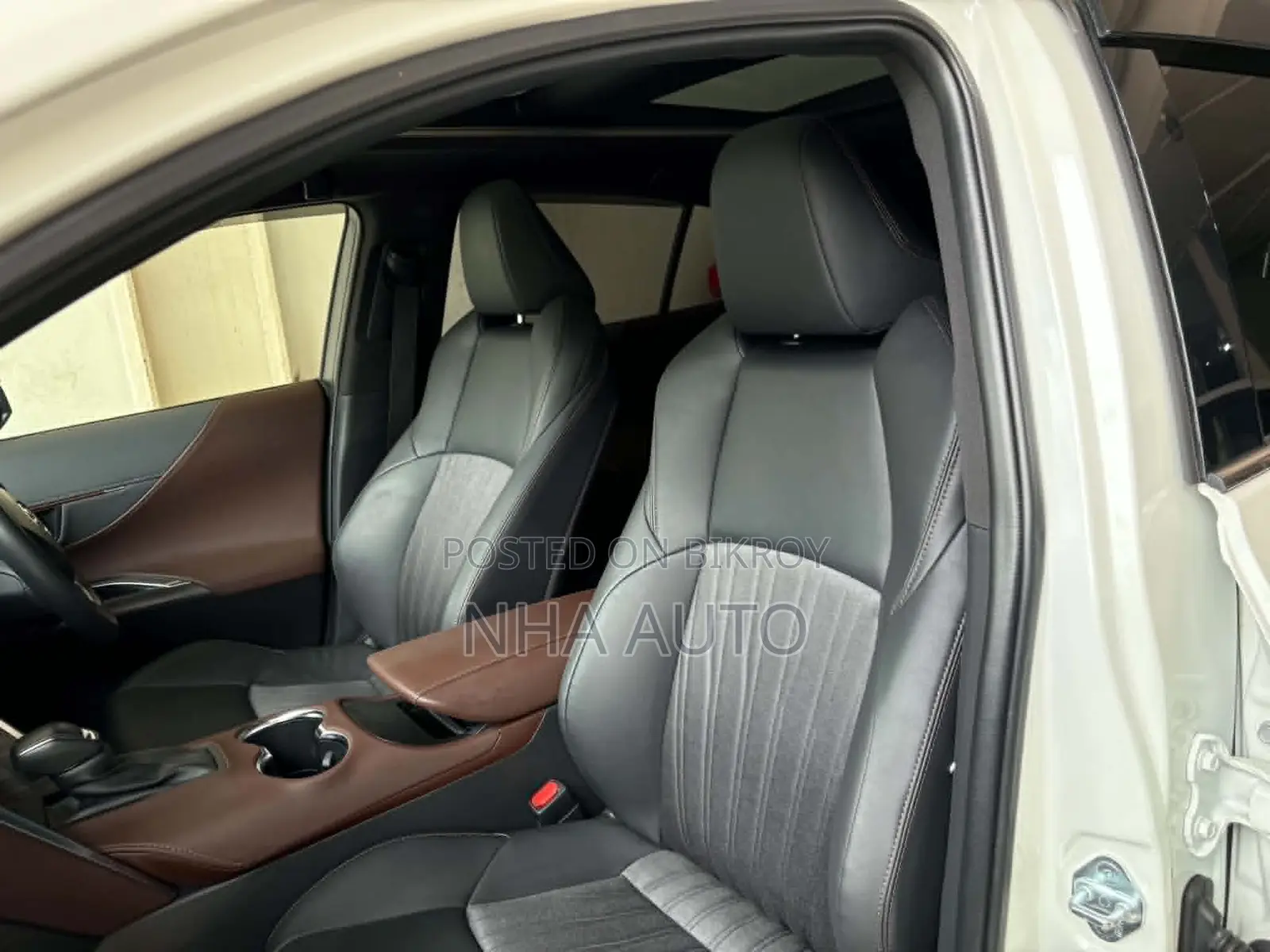 New Toyota Harrier 2.0 2021 Pearl