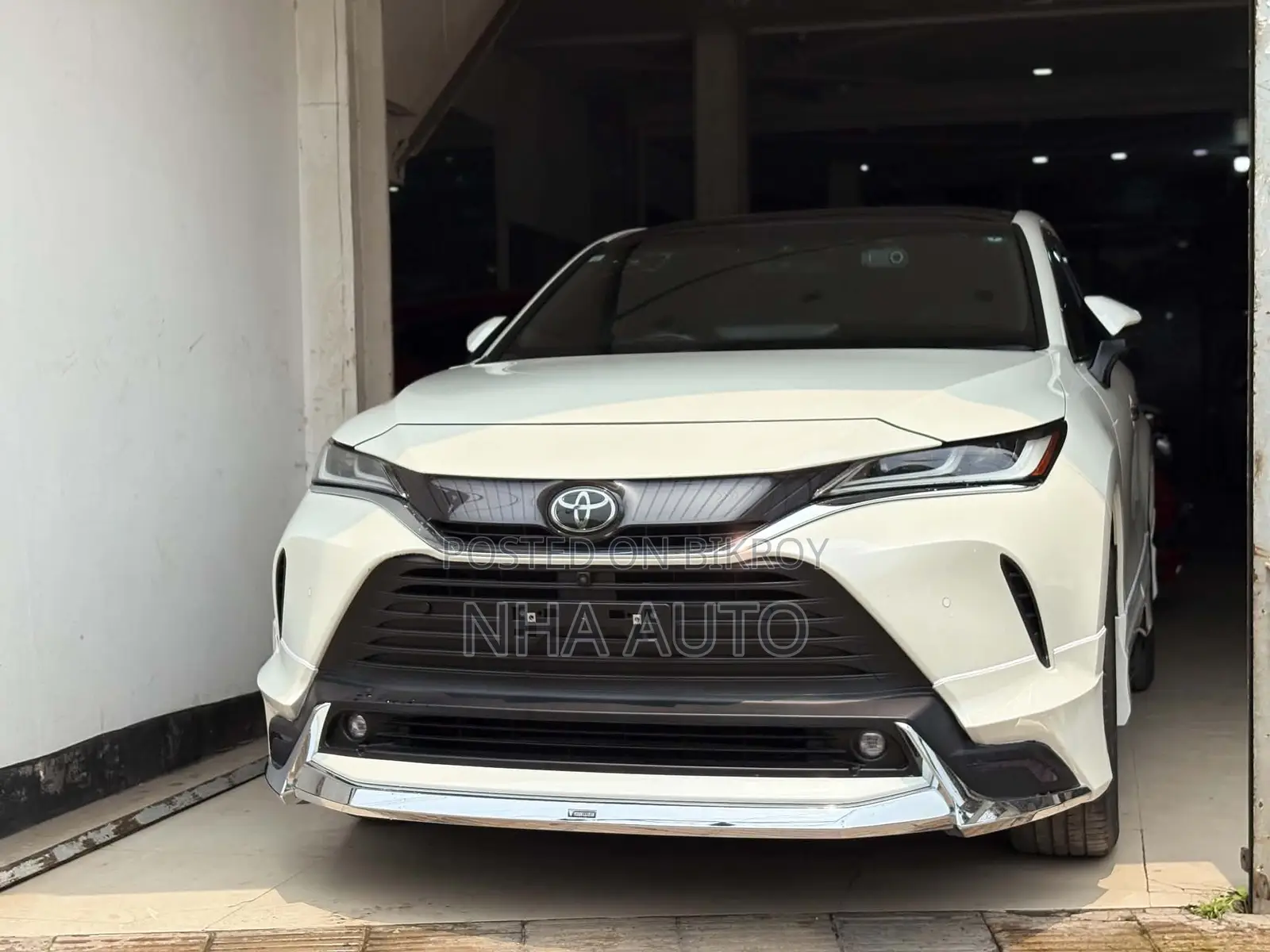 New Toyota Harrier 2.0 2021 Pearl