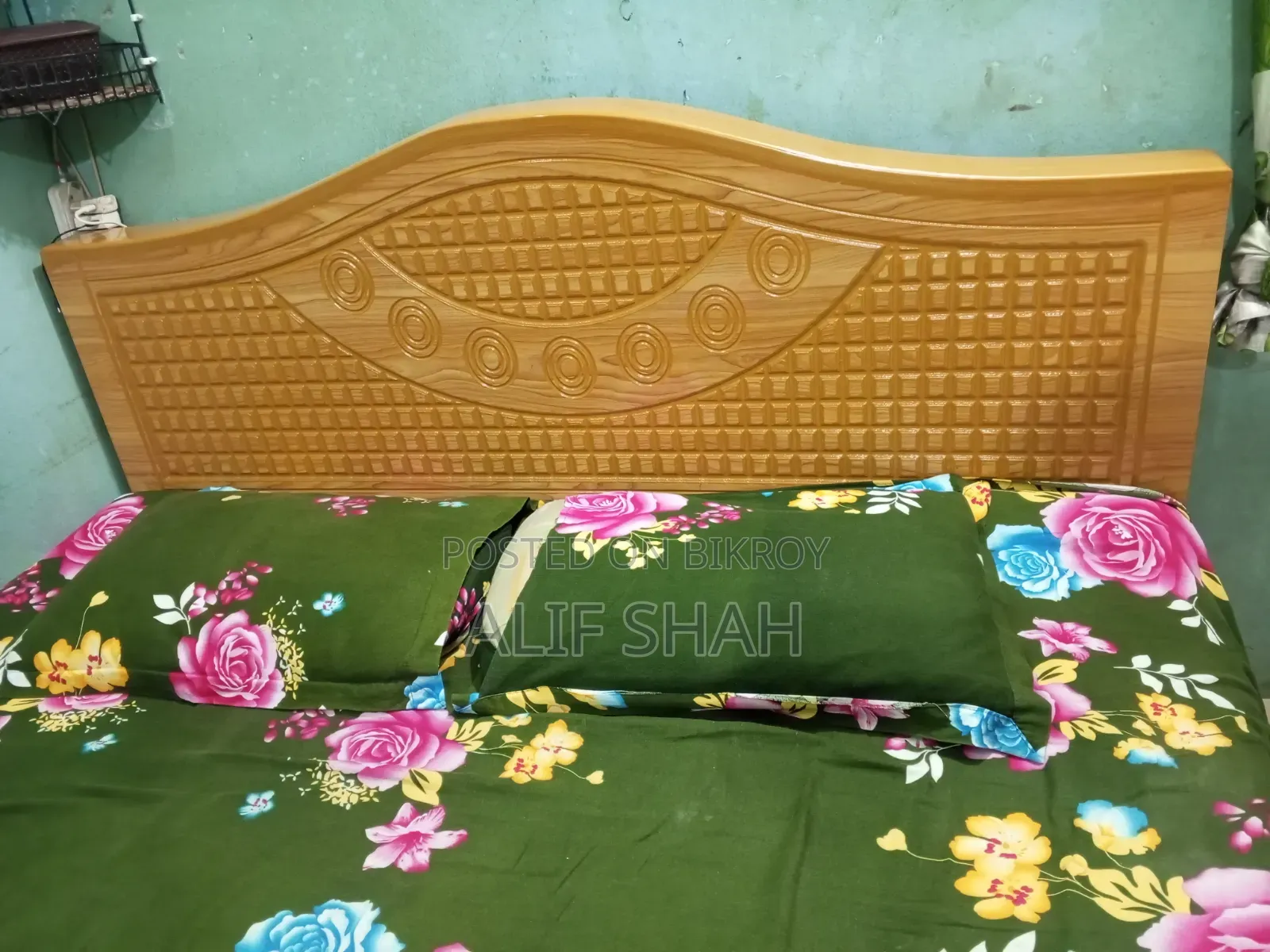 5/7 feet bed, 5 months old