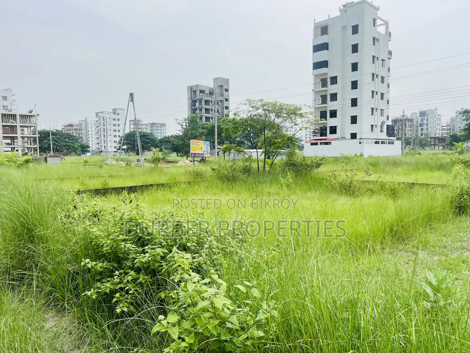 বসুন্ধরা আর/এ এল ব্লকে ৬ কাঠা জমি বিক্রির জন্য