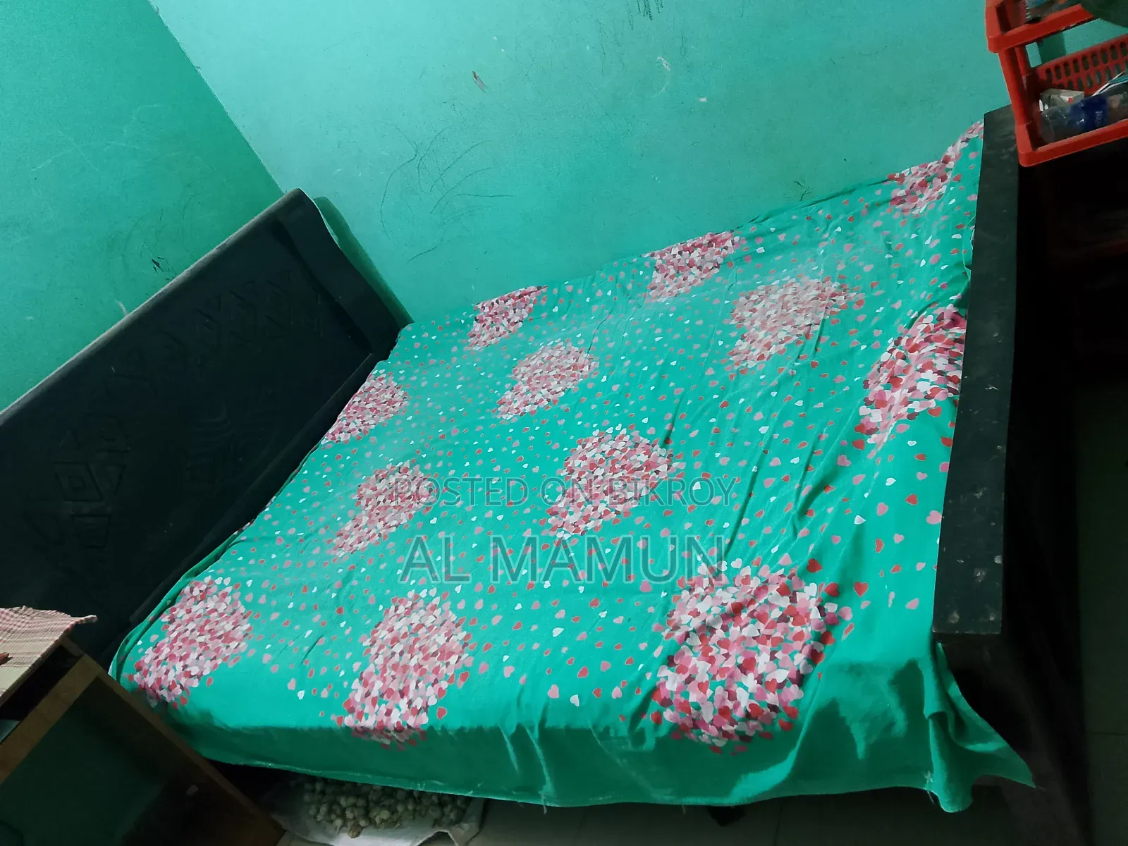 Bed for sale 5'x6'