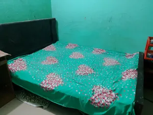 Bed for sale 5'x6'